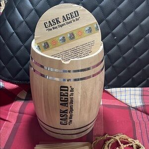 Romeo Y Julieta cigar barrel